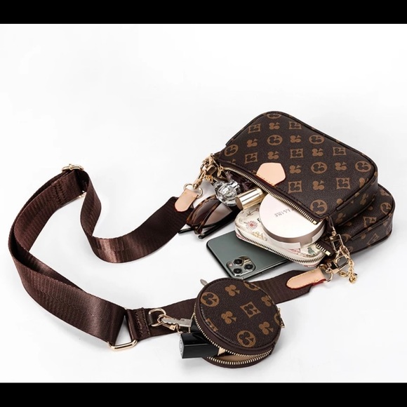 Sold !!! Lv side bag - Picture 6 of 15